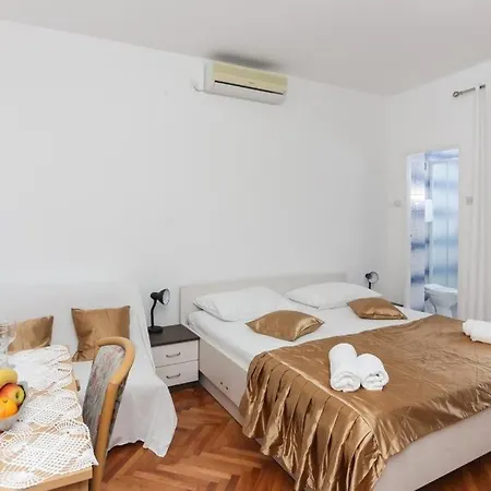 Casa de hóspedes Lapad View 3*