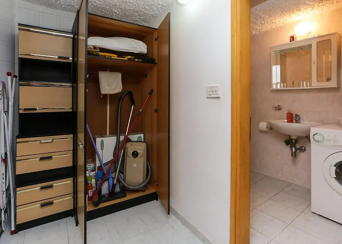 莱帕德美景公寓 招待所 3*